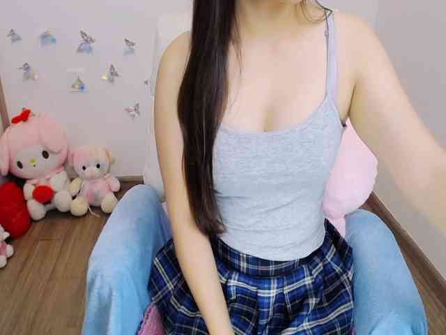 モデル: Angela19