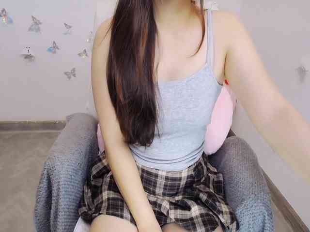 Angela19