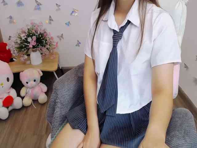Angela19