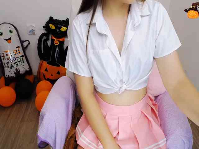 Angela19