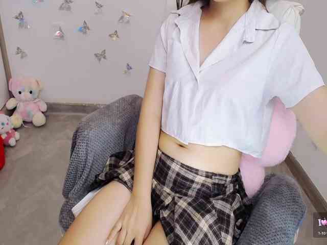 Angela19