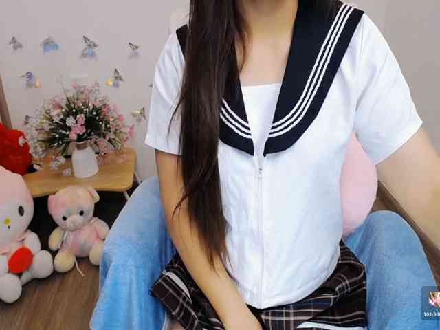 Angela19