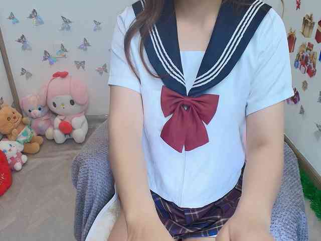 Angela19