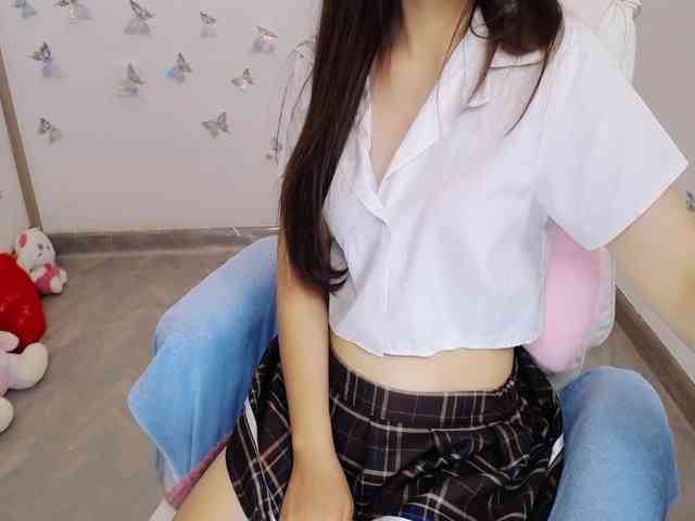 Angela19