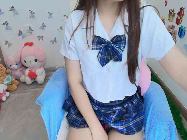 Angela19