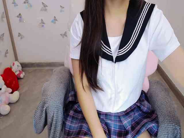 Angela19