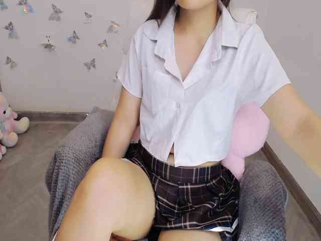 Angela19