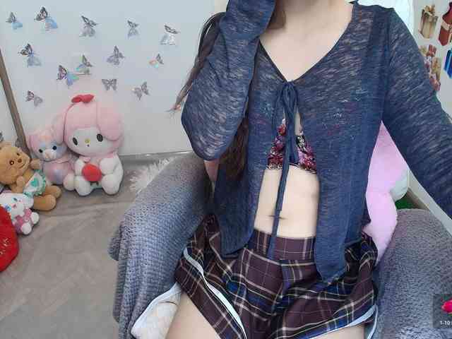Angela19