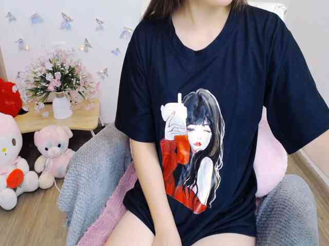 Model: Angela19