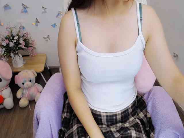 Angela19