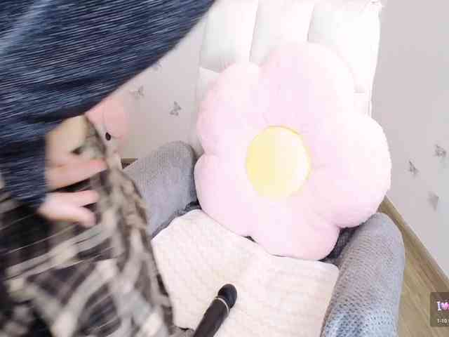 Angela19 webcam