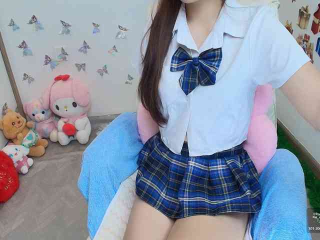 Angela19