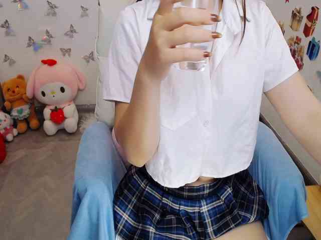 Angela19