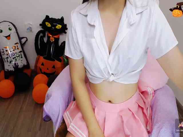 モデル: Angela19