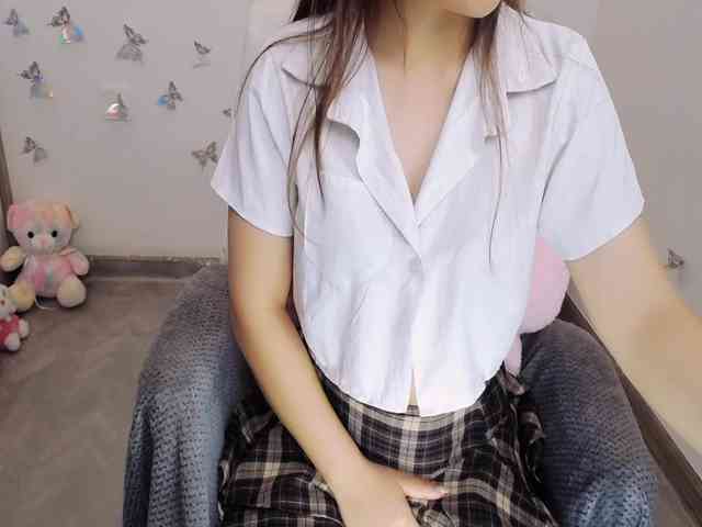 Angela19