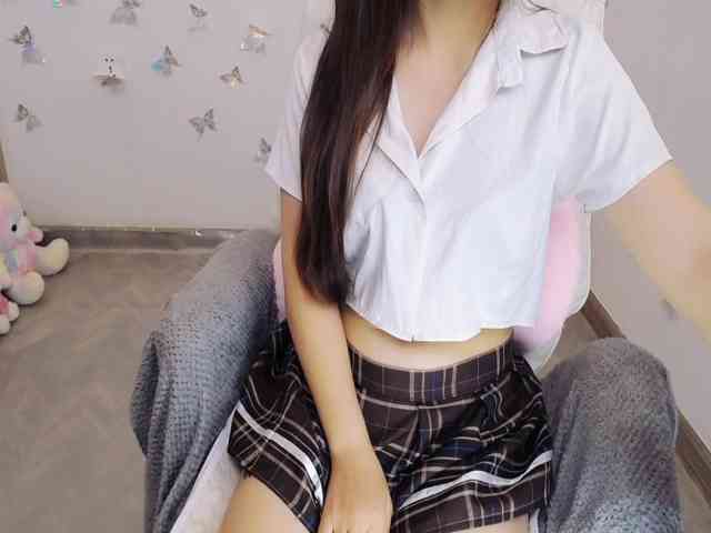 Angela19