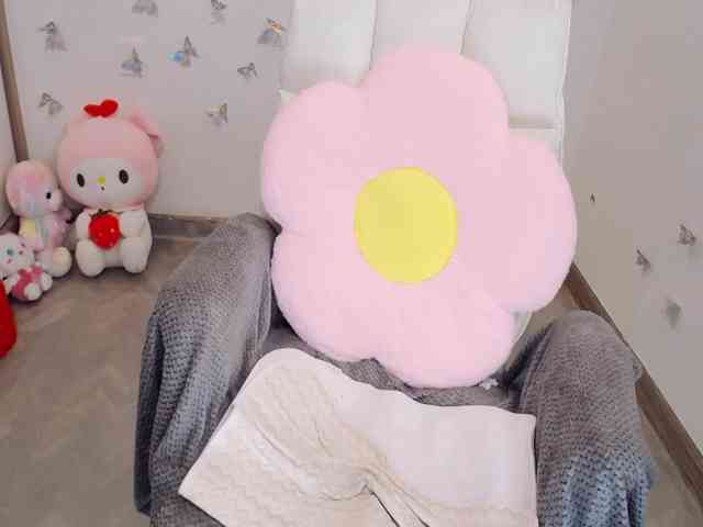 Angela19