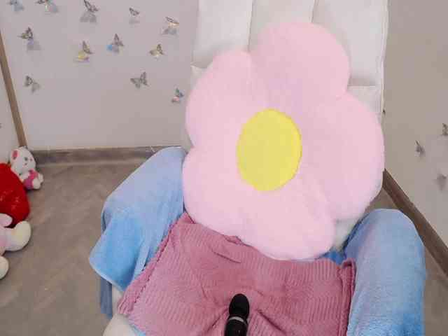 Angela19