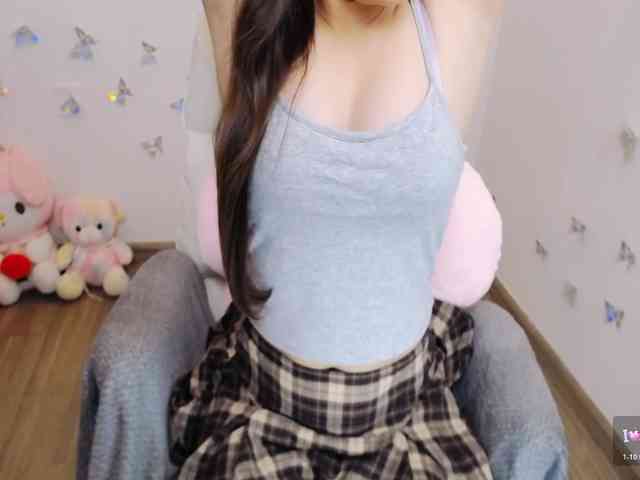 Angela19