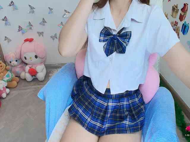 Angela19