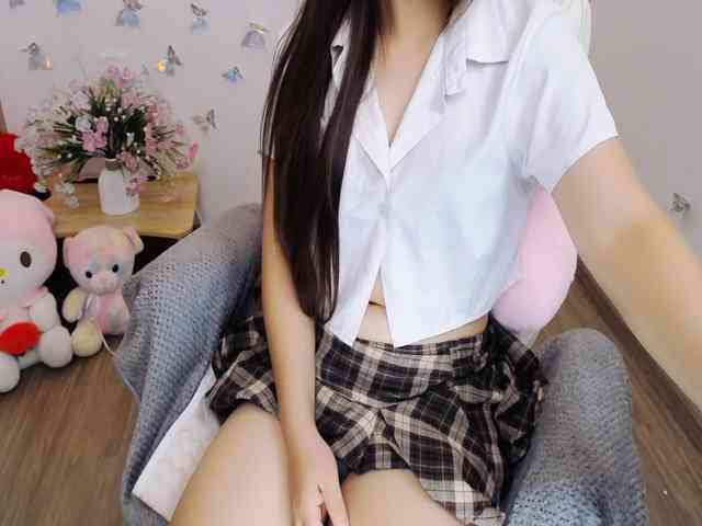 Angela19