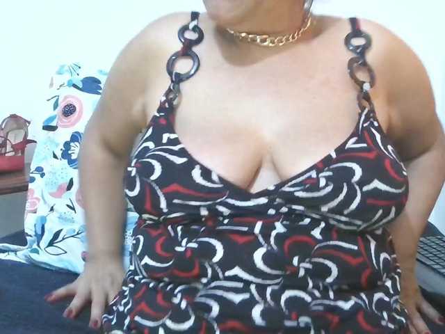 Maduragins live cam on BongaCams