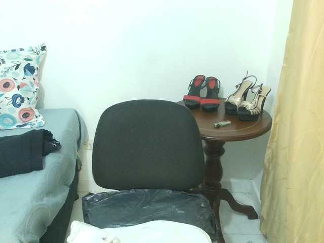 Maduragins live cam on BongaCams