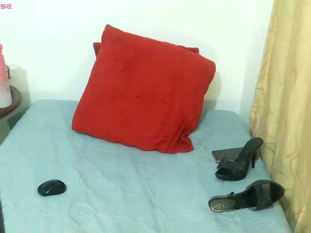 Maduragins live cam on BongaCams