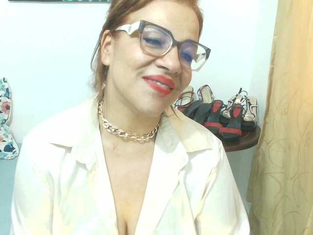 Maduragins's BongaCams show and profile