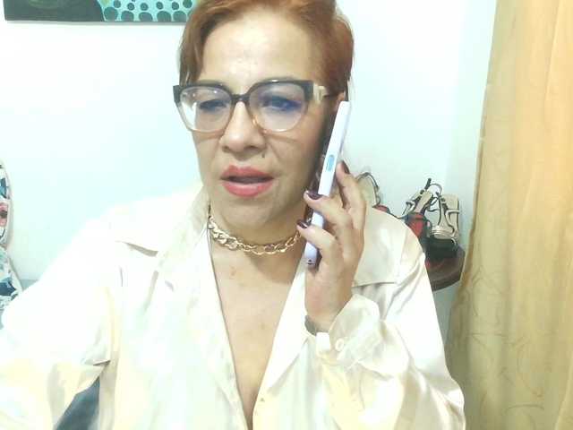 Maduragins's BongaCams show and profile