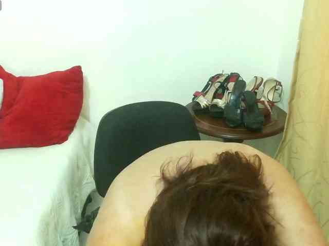 Madame_Desire webcam