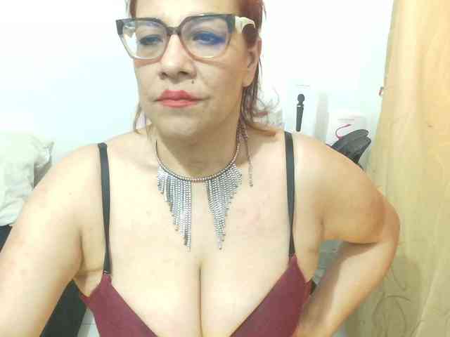 Madame_Desire webcam