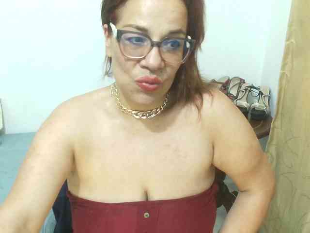 Madame_Desire webcam