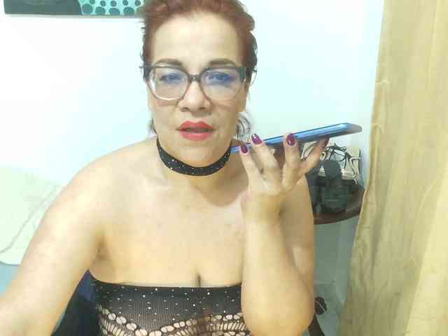 Madame_Desire webcam