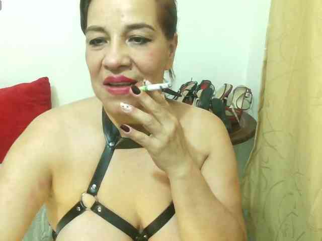 Madame_Desire webcam