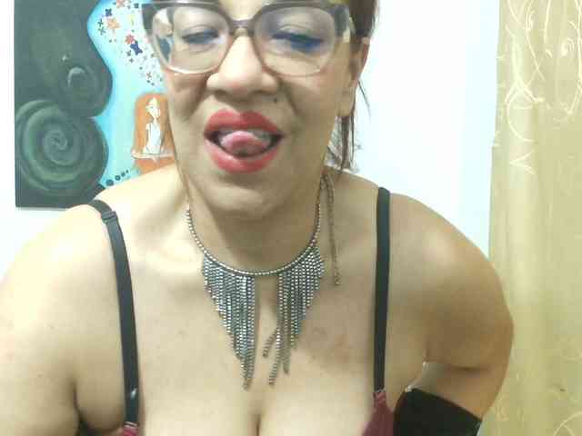 Madame_Desire webcam