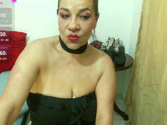 Madame_Desire webcam