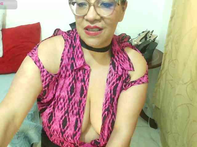 Madame_Desire webcam