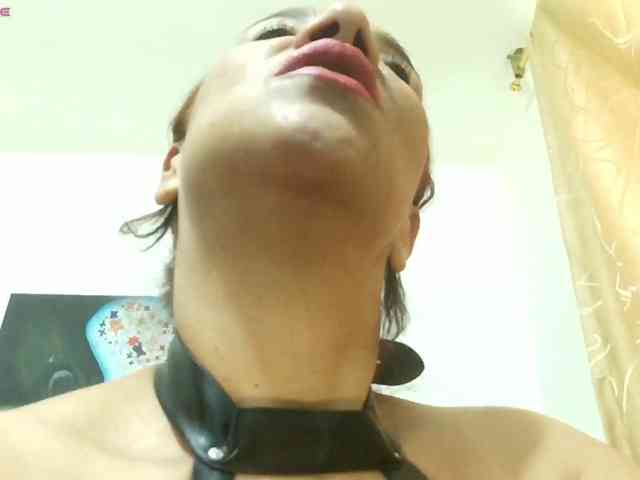Maduragins Live Webcam on BongaCams