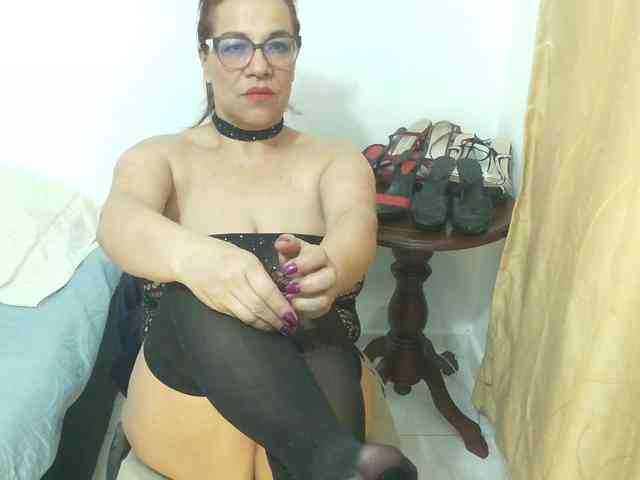 Madame_Desire webcam