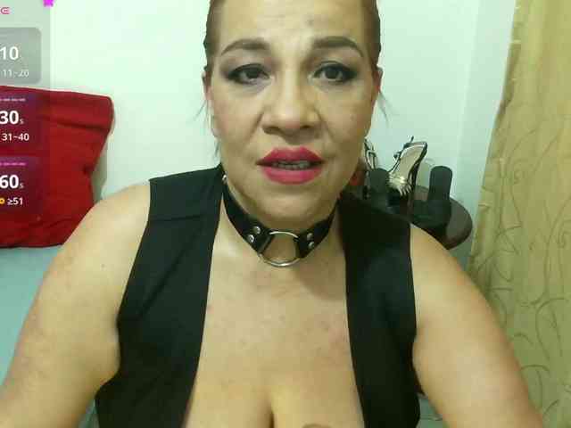 Model: Madame_Desire