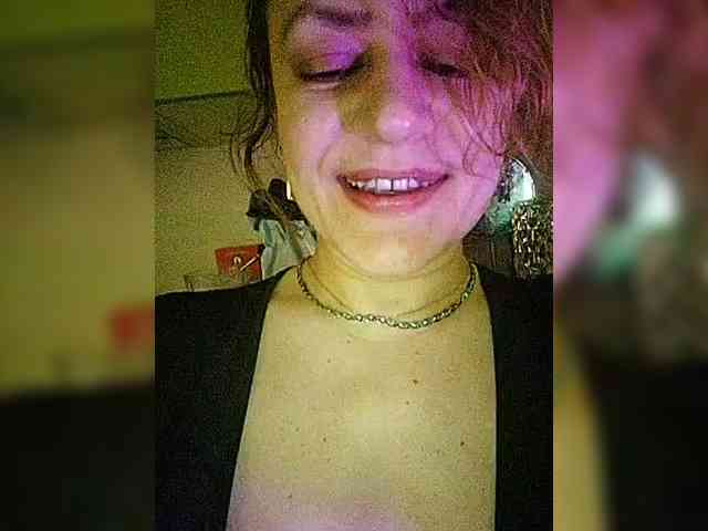 Good-woman webcam