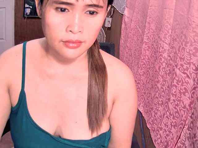 itsmeheart Live Webcam on BongaCams