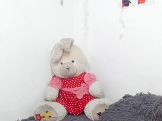 sweetavi Porn Show