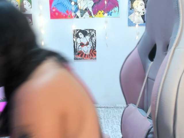 sweetavi's BongaCams show and profile