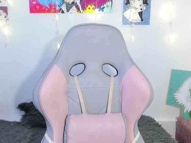 sweetavi webcam