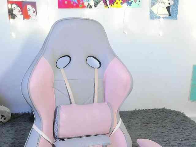 sweetavi webcam