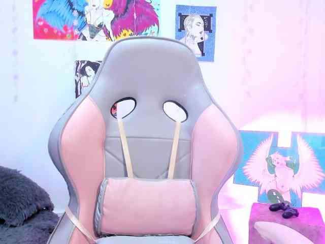 sweetavi webcam
