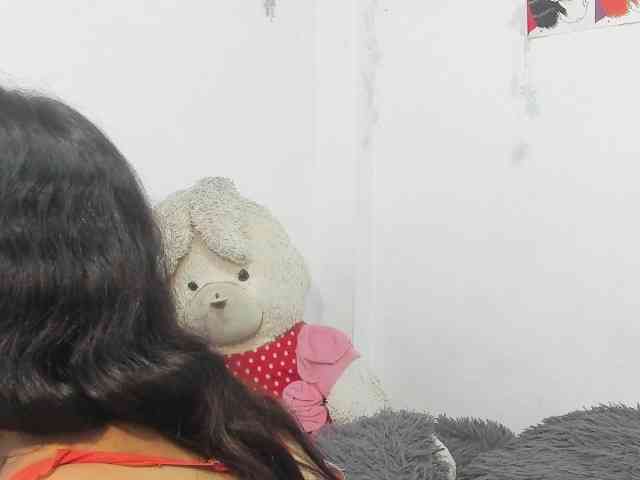 sweetavi webcam