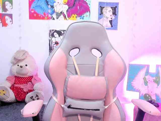 sweetavi webcam